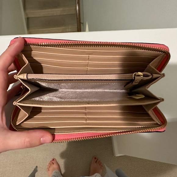 Kate Spade Wallet - Picture 3 of 3